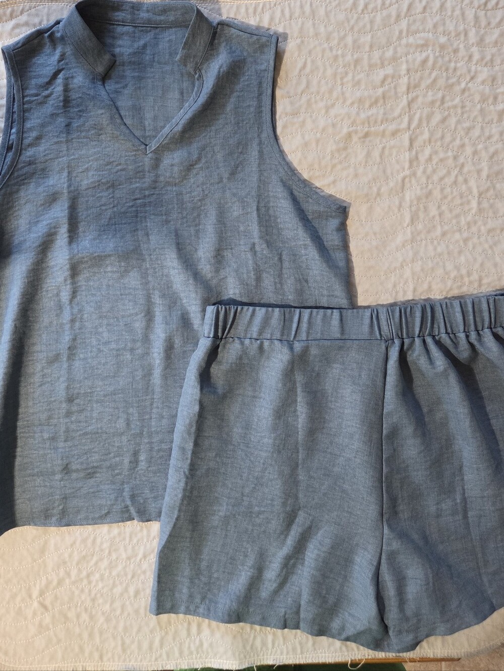 Light Blue Women's Set - Sleeveless Top & Shorts